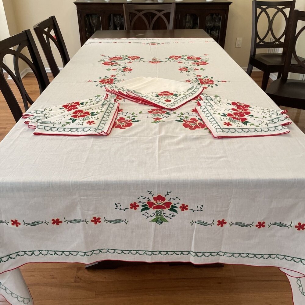 Vintage Holiday Roses Tablecloth with 12 Napkins 70X88" Red Floral Cottagecore
